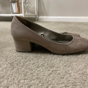 Women’s round toe low block heel work shoes.